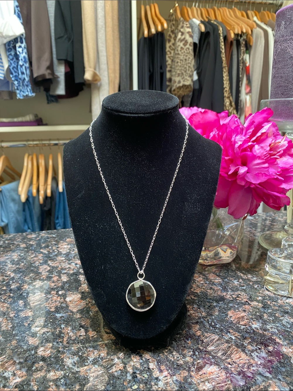 Faceted Brown Quartz Necklace in Silver.  Like NEW!